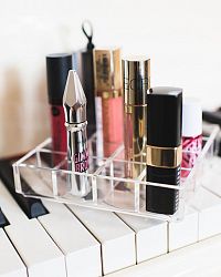 Холдер для помад LIPSTICK HOLDER 16